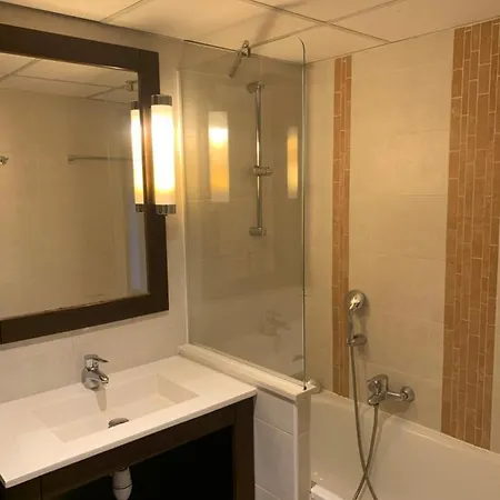 Apartment Port Thalasso Base Nature Frejus